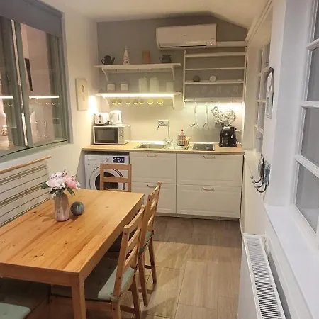 Zrinyi 11 Balatonkenese