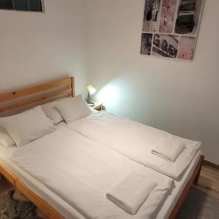 Apartment Zrinyi 11 Balatonkenese