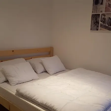 Apartmán Zrinyi 11 *